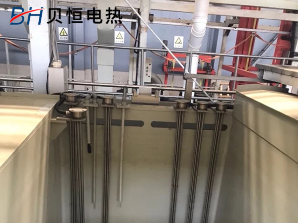现场施工法兰加热管